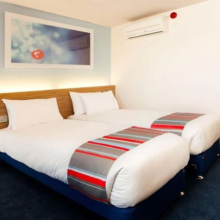 Travelodge Clacton On Sea Central Exterior foto